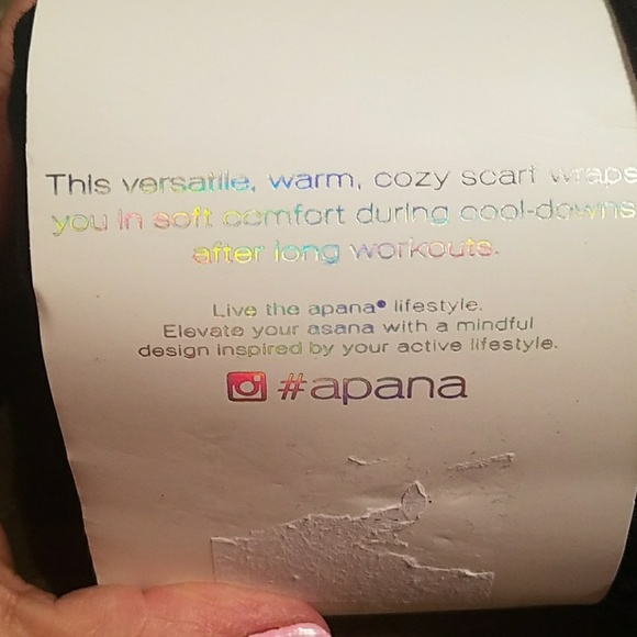 NWT, Snap Scarf MOVE by Apana - Picture 7 of 8